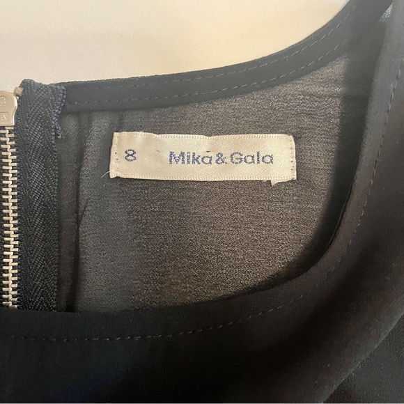 Taylor Swift Style Sheer Inset Top. Size Small - Picture 4 of 6